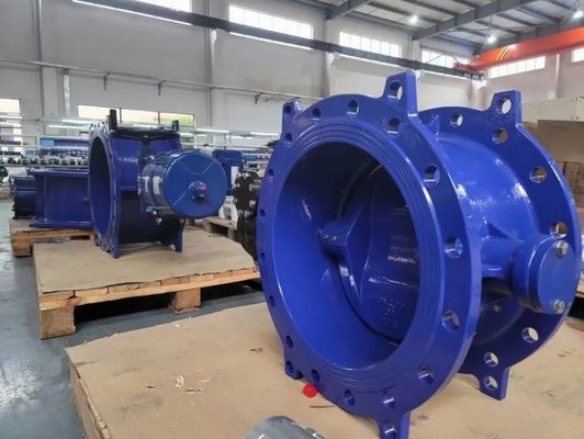 PN10 PN16 PN25 CLASS150 Doppelflächige Doppelverschiebungsschwimmerventil mit elektrischem Pneumatik