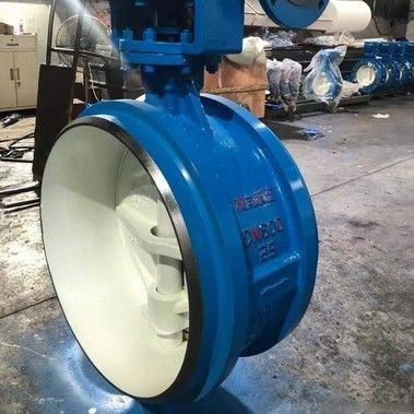 Flowseal Doppelflansche Dreifach exzentrische Schmetterlingsventilgetriebe bedient
